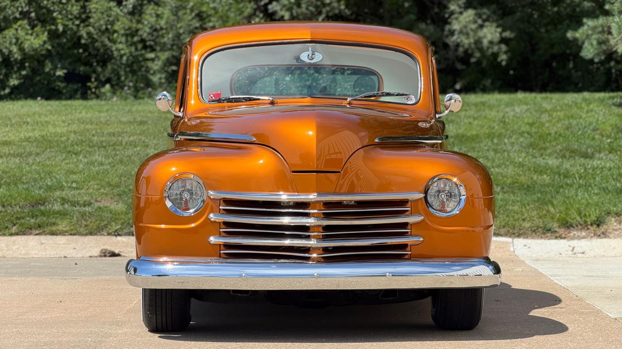 Plymouth Deluxe  1947
