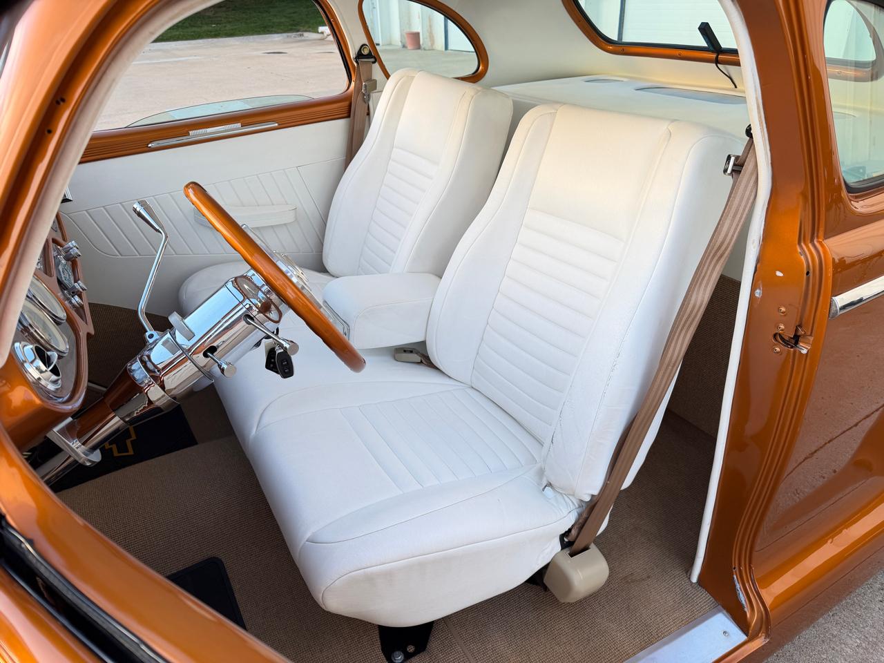Plymouth Deluxe  1947