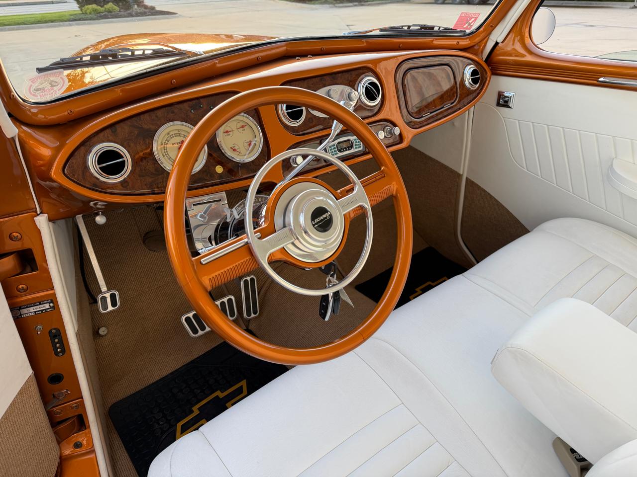 Plymouth Deluxe  1947