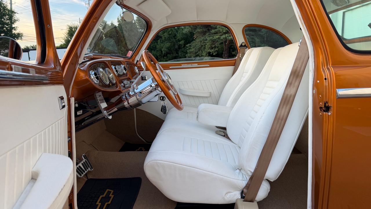 Plymouth Deluxe  1947