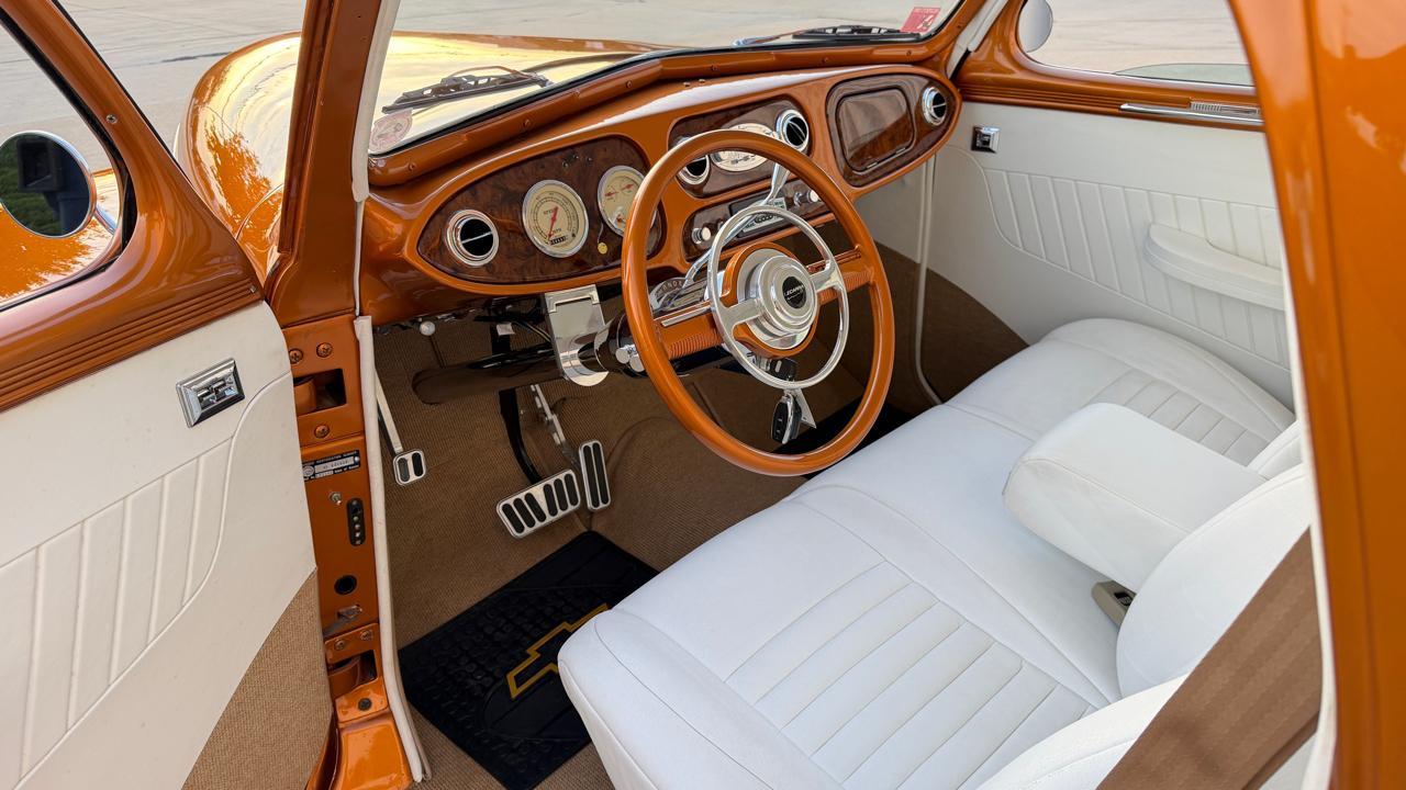 Plymouth Deluxe  1947