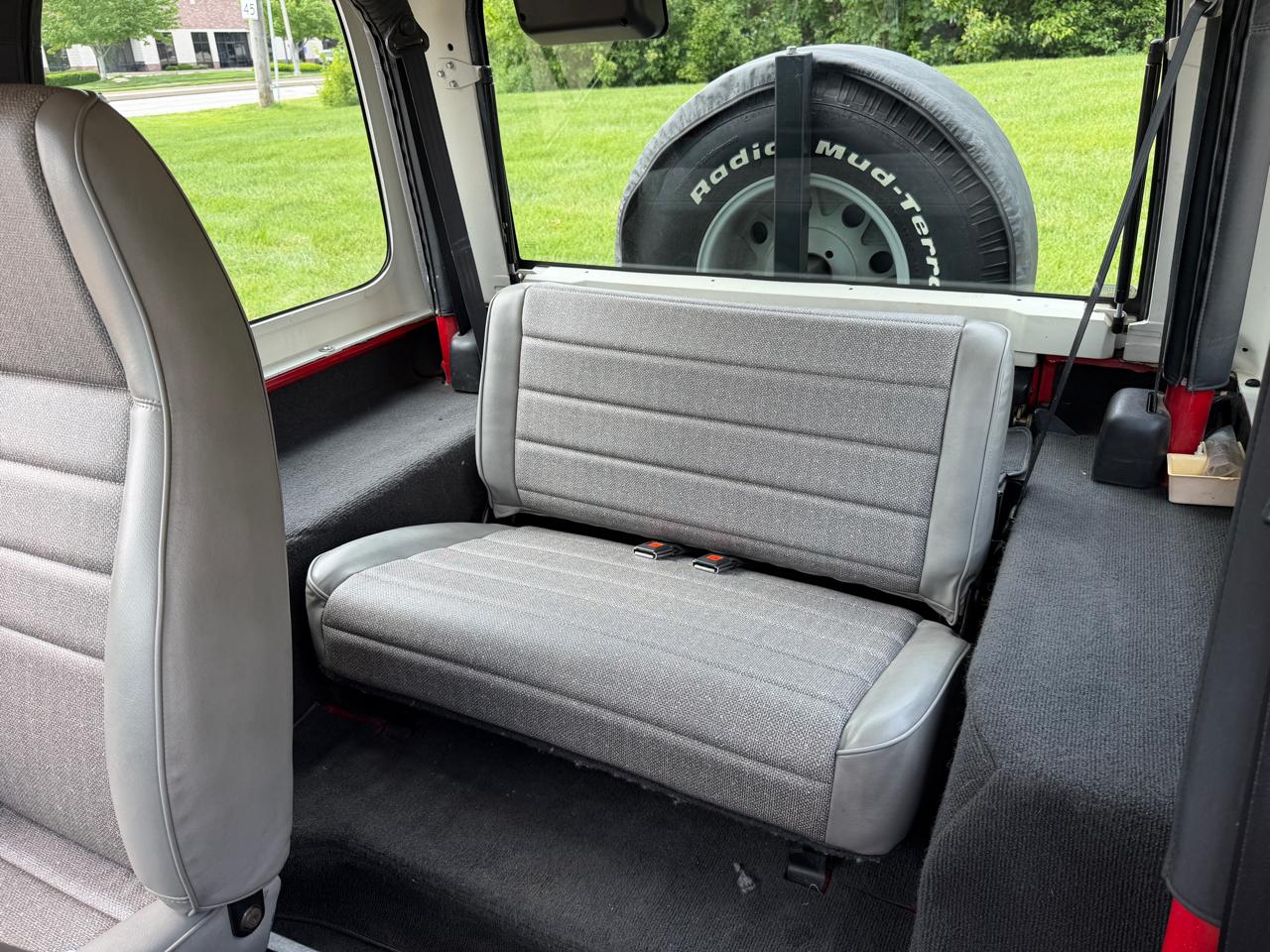 Jeep Wrangler 2dr SE 1994