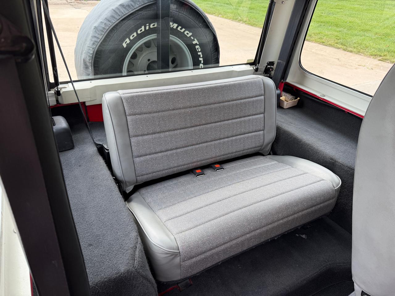 Jeep Wrangler 2dr SE 1994