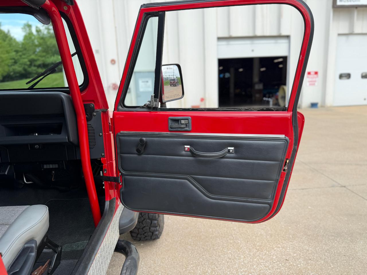 Jeep Wrangler 2dr SE 1994