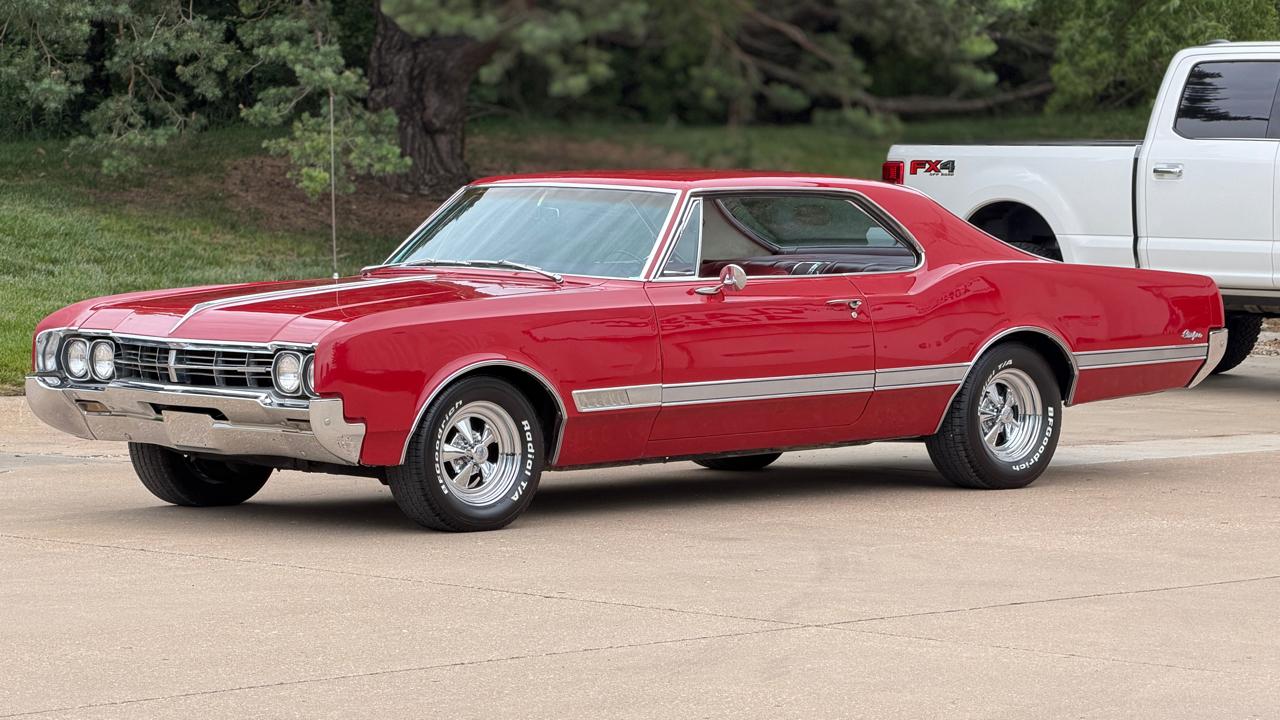 Oldsmobile Starfire  1966