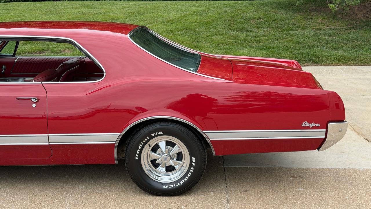 Oldsmobile Starfire  1966