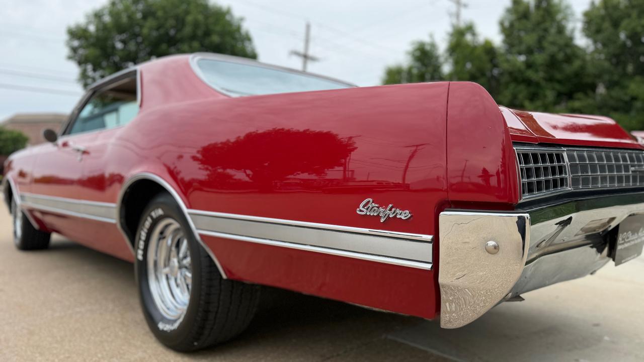 Oldsmobile Starfire  1966
