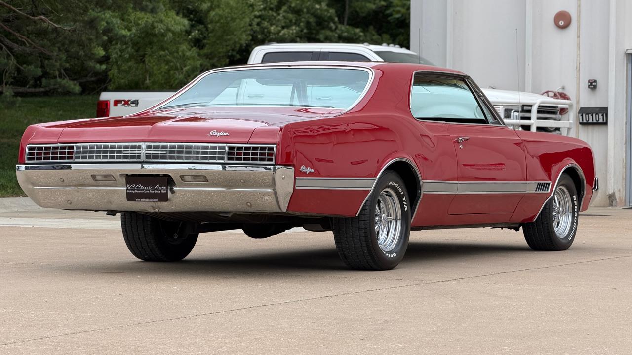 Oldsmobile Starfire  1966