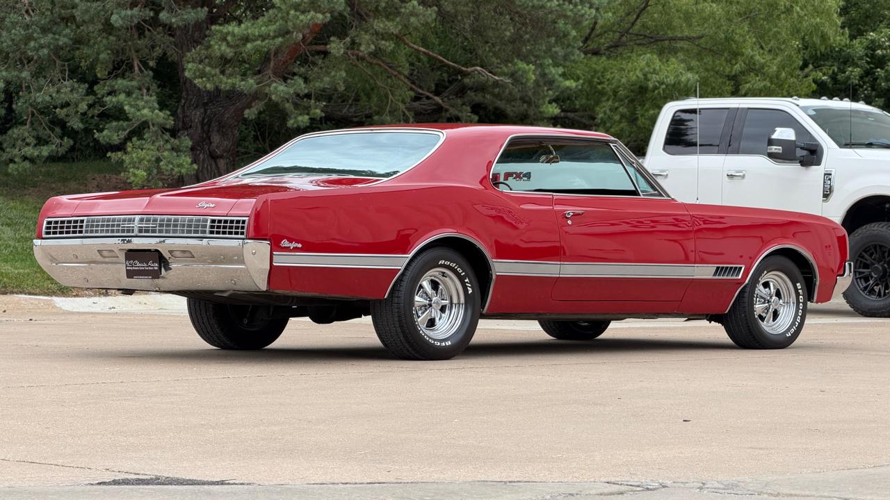 Oldsmobile Starfire  1966