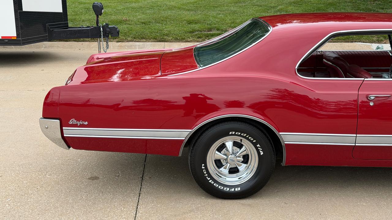 Oldsmobile Starfire  1966