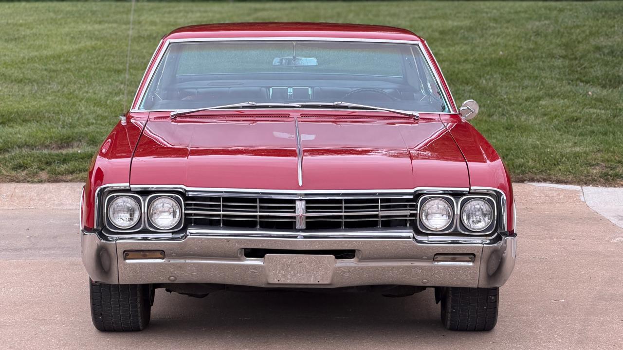 Oldsmobile Starfire  1966