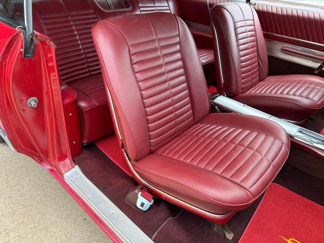Oldsmobile Starfire  1966