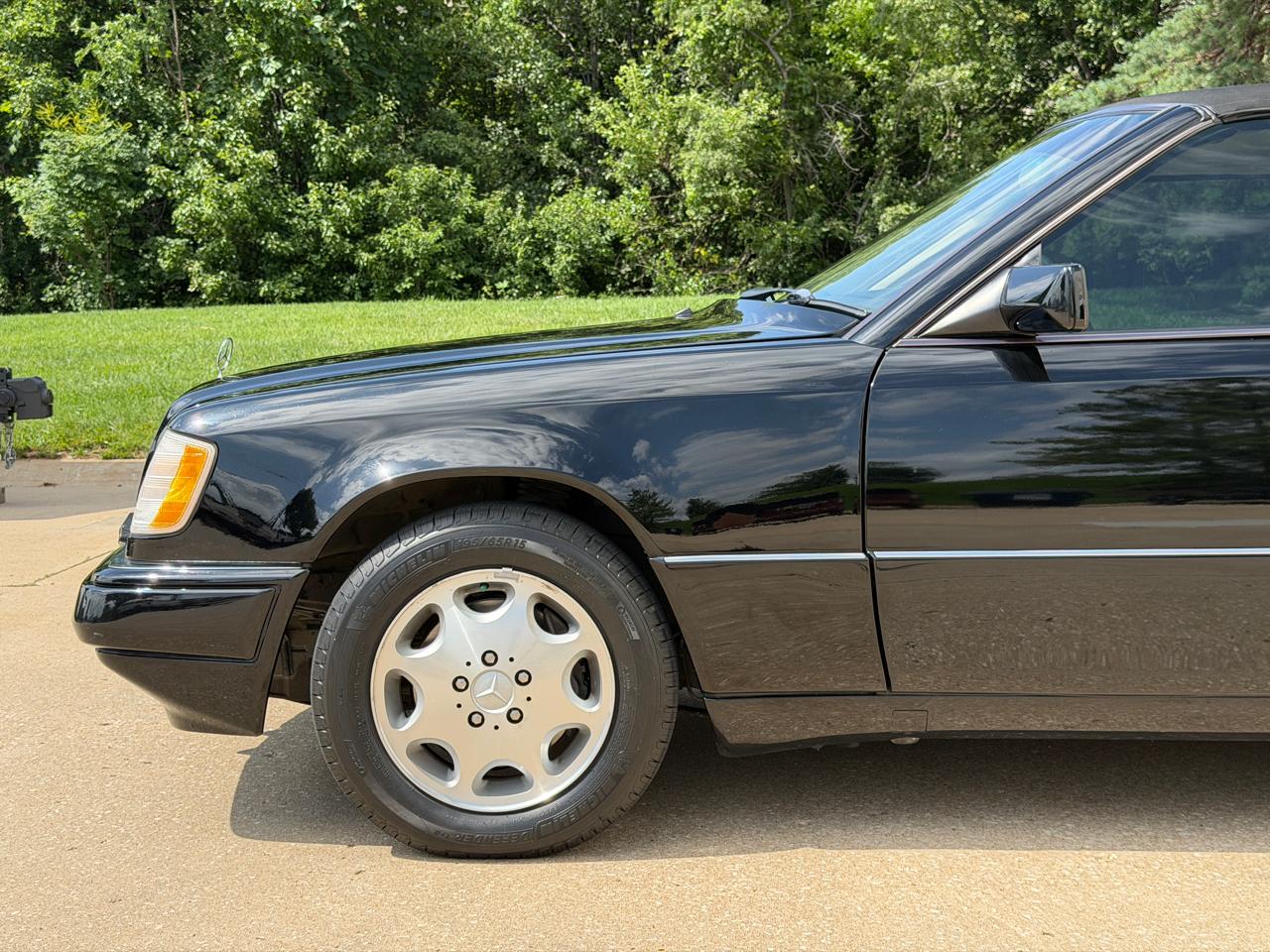 Mercedes-Benz E Class  1995