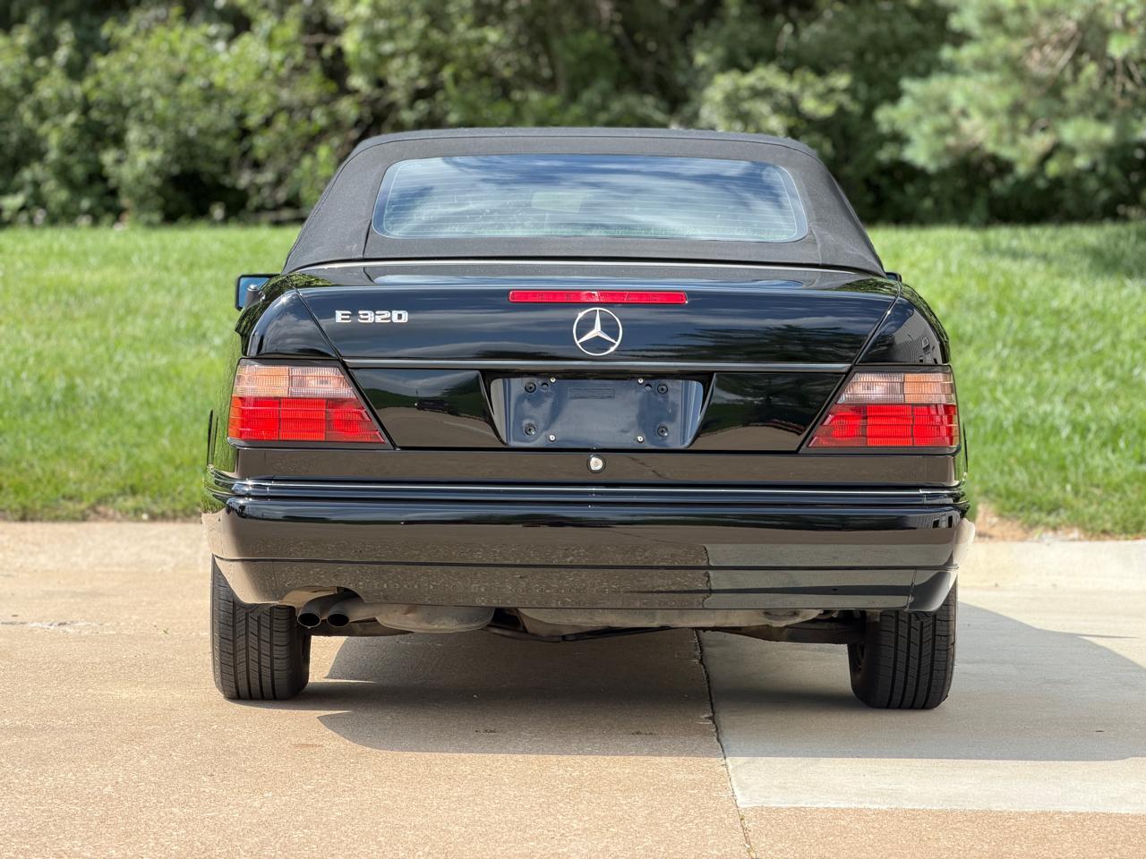 Mercedes-Benz E Class  1995