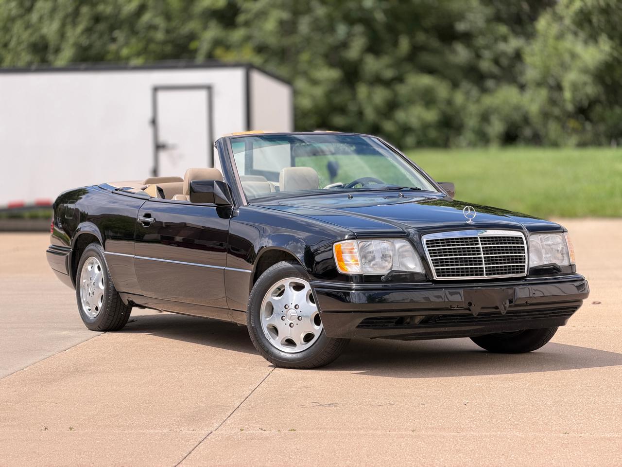 Mercedes-Benz E Class  1995