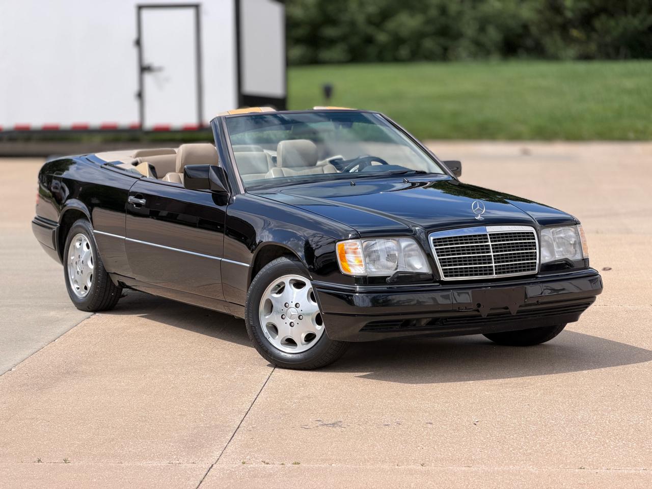Mercedes-Benz E Class  1995