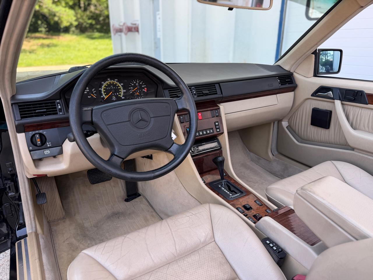 Mercedes-Benz E Class  1995