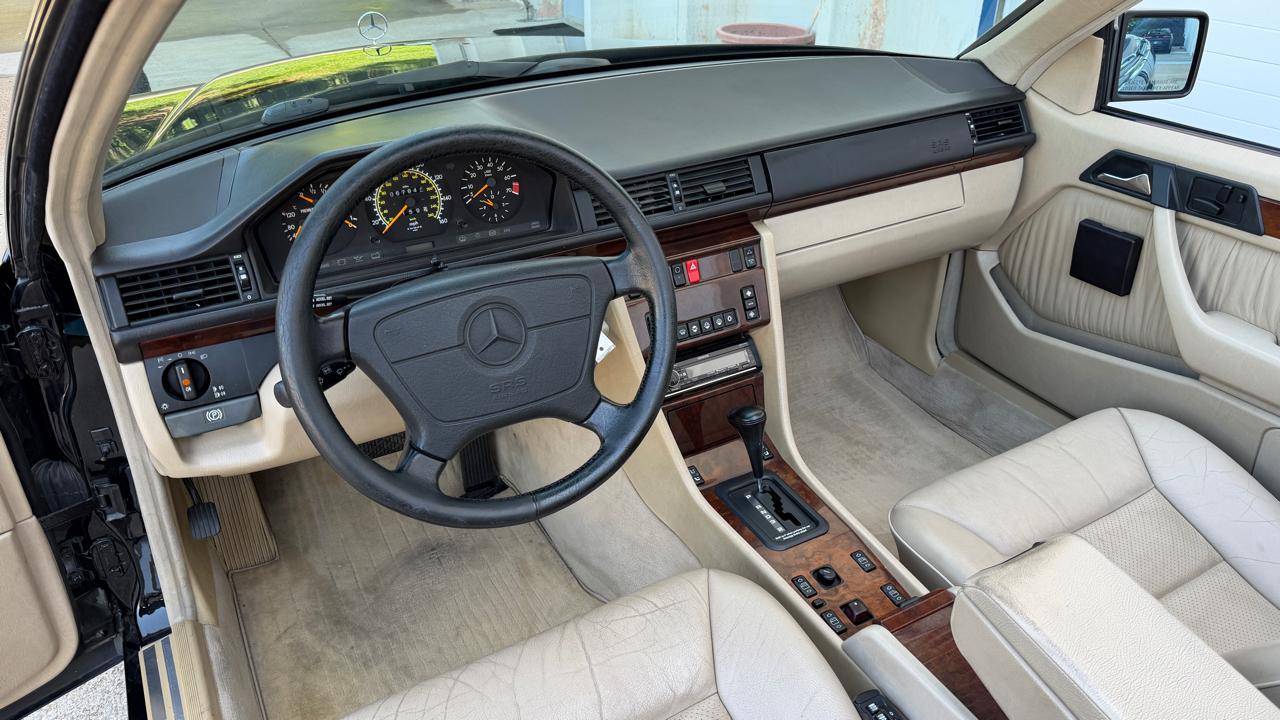 Mercedes-Benz E Class  1995