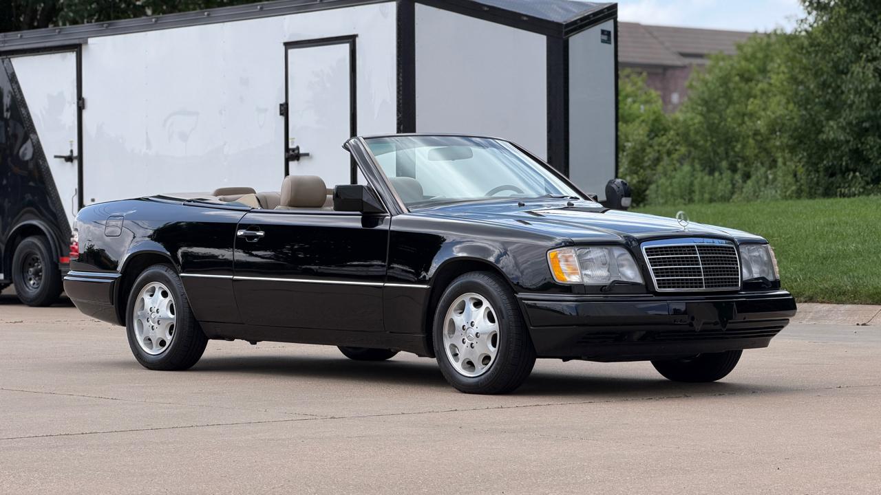 Mercedes-Benz E Class  1995
