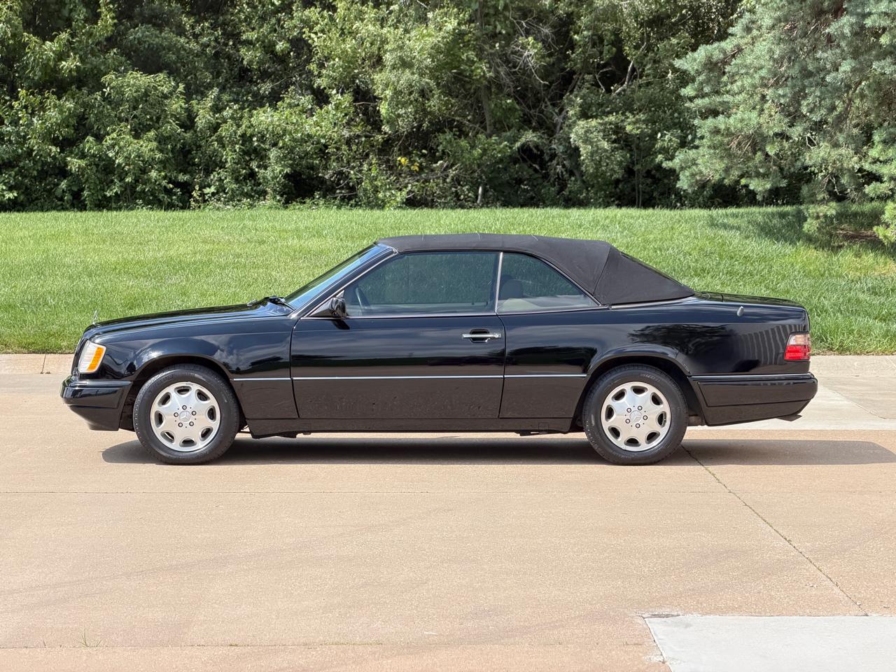 Mercedes-Benz E Class  1995