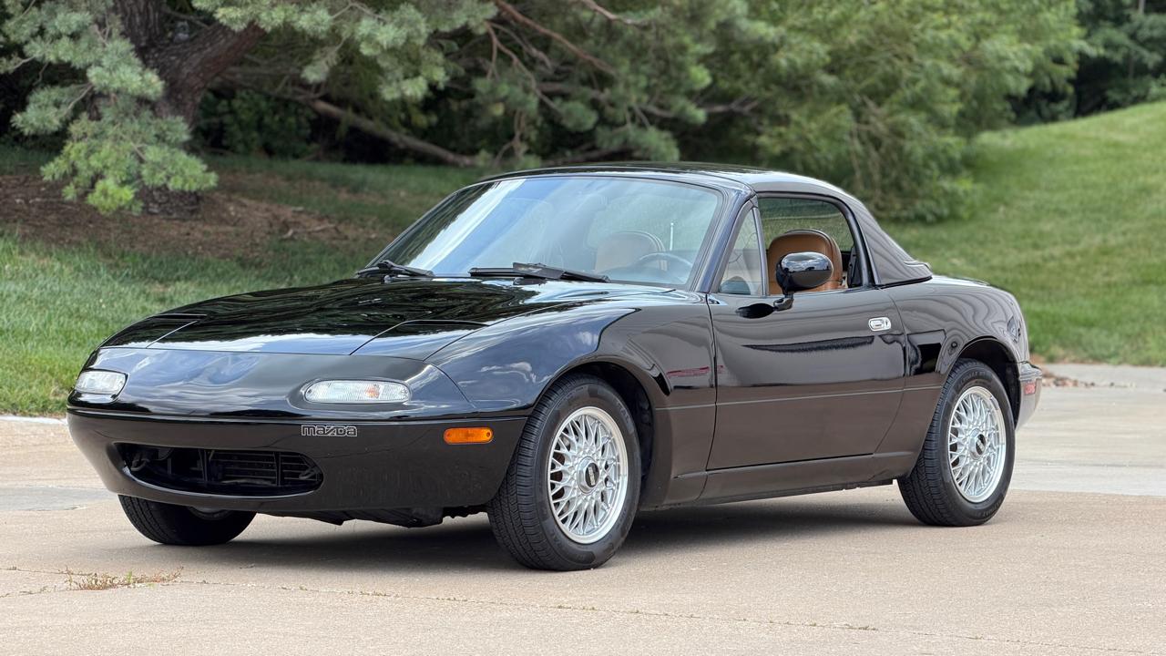 Mazda MX-5 Miata  1992