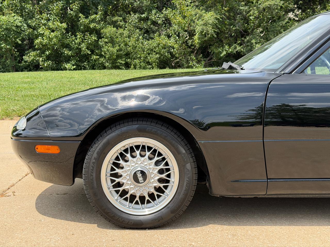 Mazda MX-5 Miata  1992
