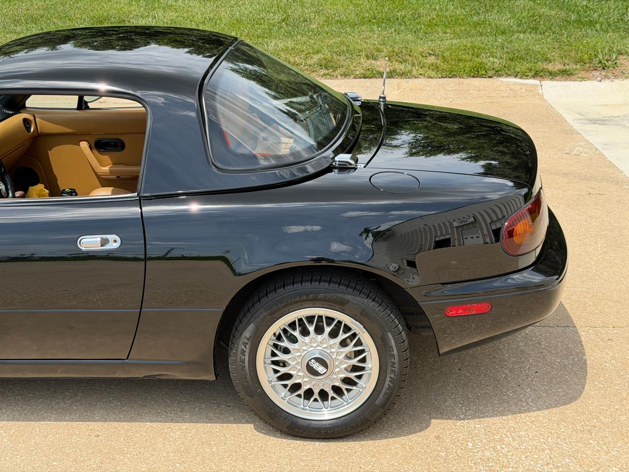 Mazda MX-5 Miata  1992