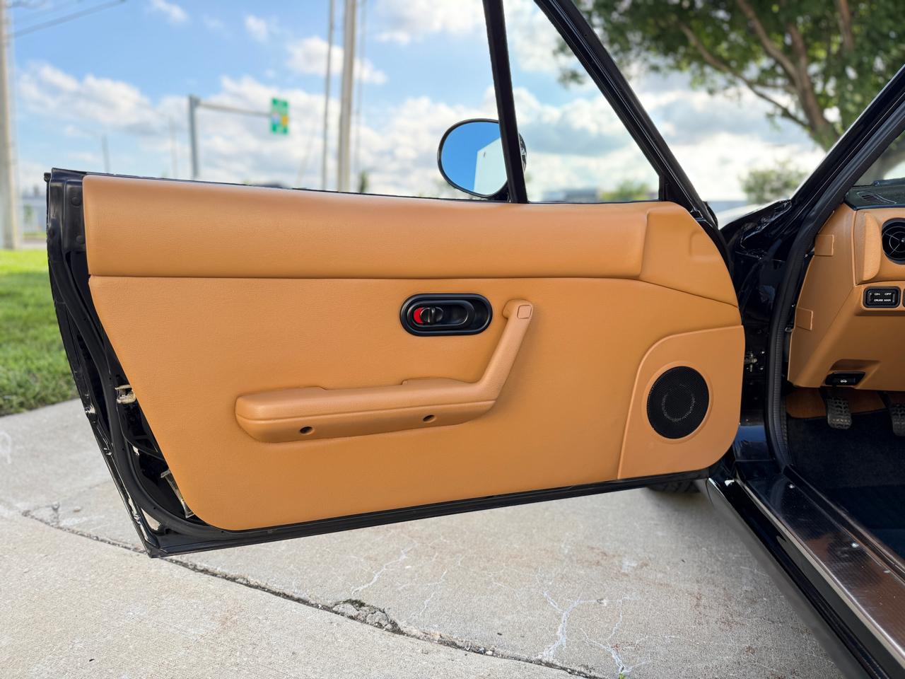 Mazda MX-5 Miata  1992