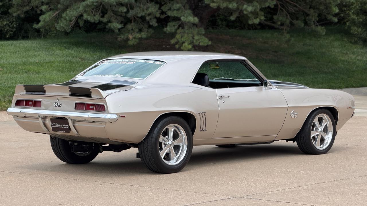 Chevrolet Camaro 2dr Cpe 1969