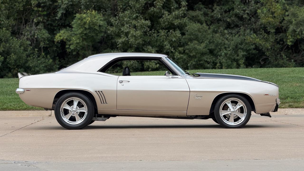 Chevrolet Camaro 2dr Cpe 1969