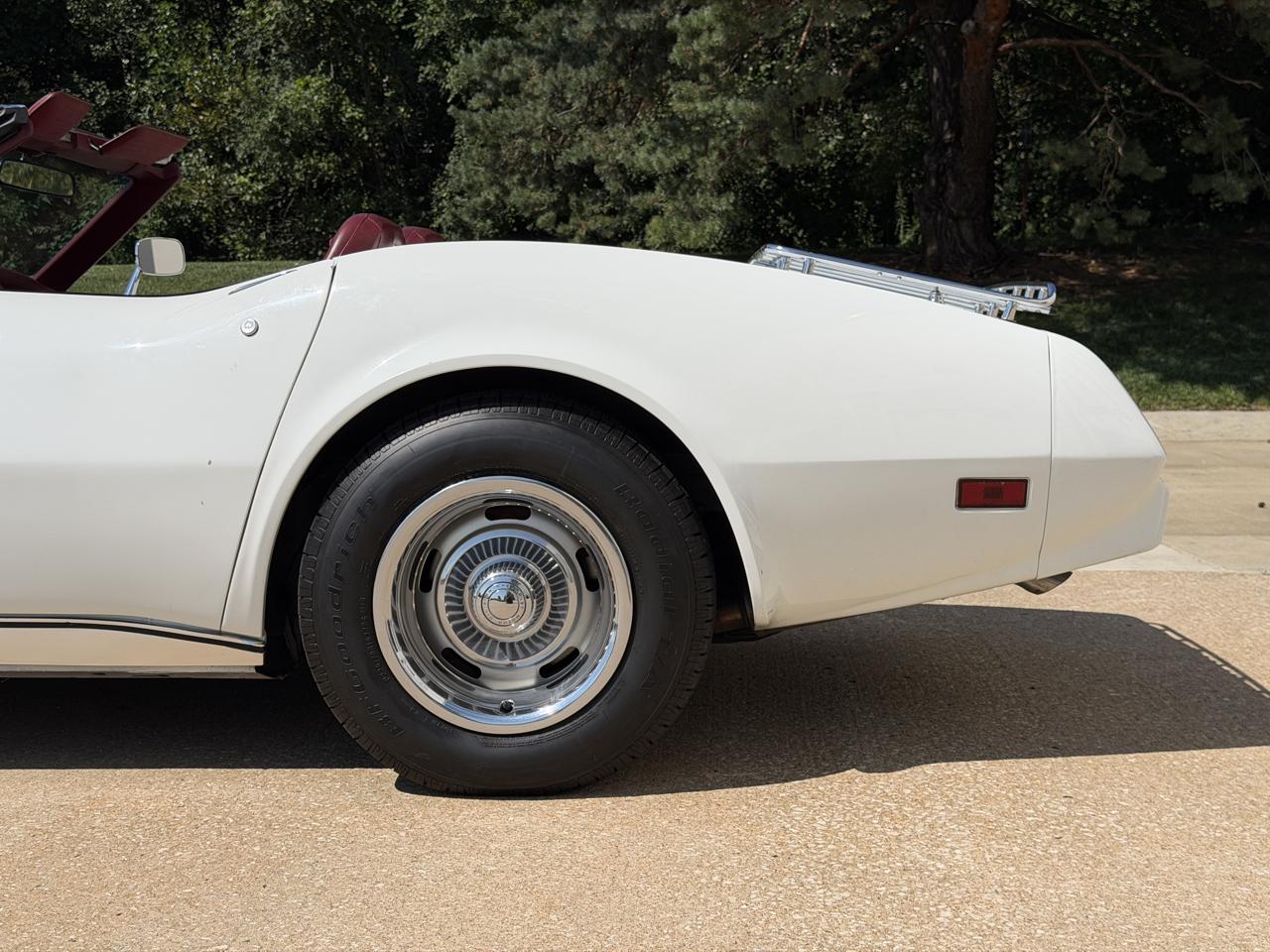 Chevrolet Corvette Convertible 1975