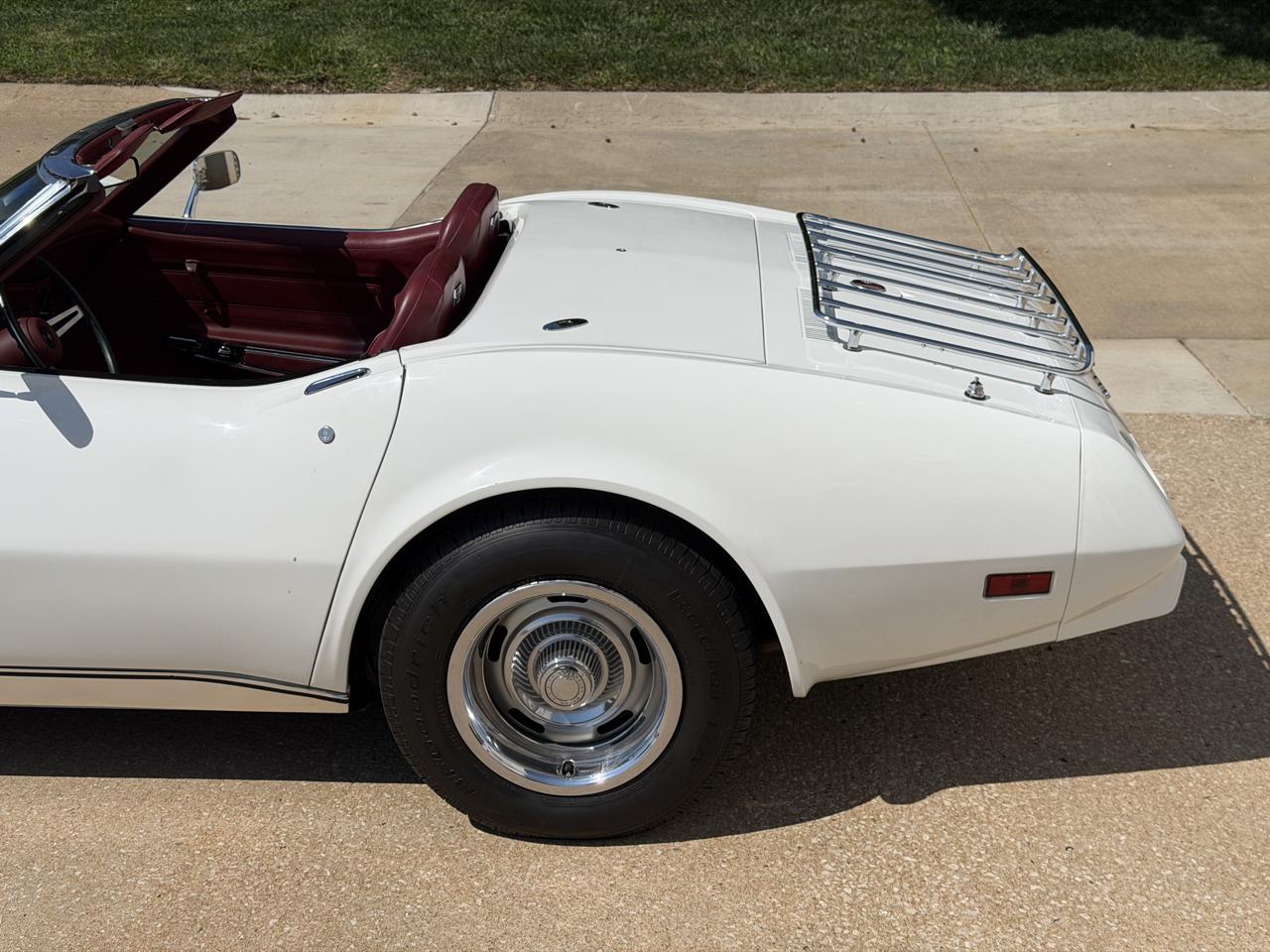 Chevrolet Corvette Convertible 1975