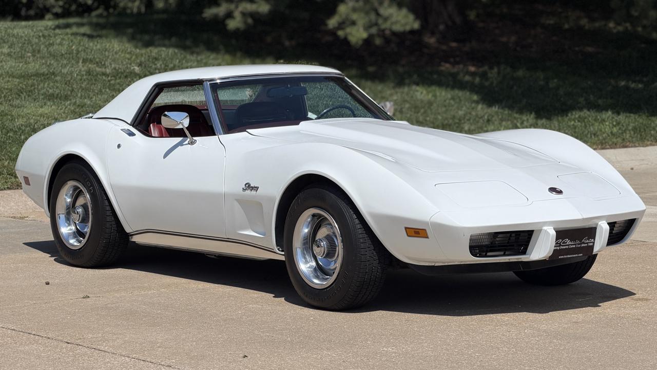 Chevrolet Corvette Convertible 1975