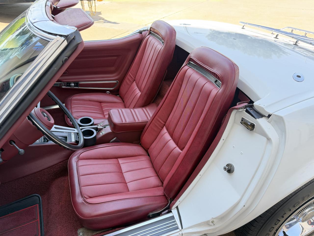Chevrolet Corvette Convertible 1975