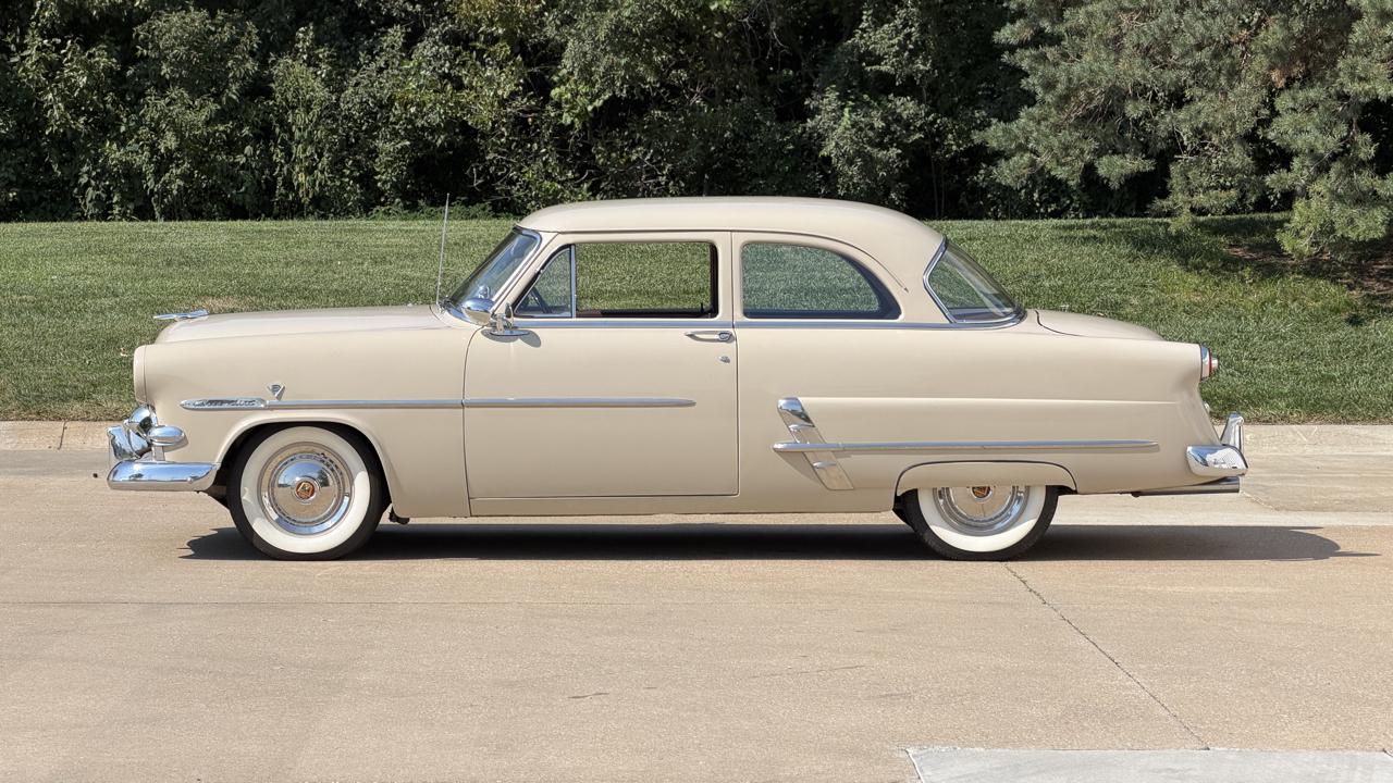 Ford Customline  1953
