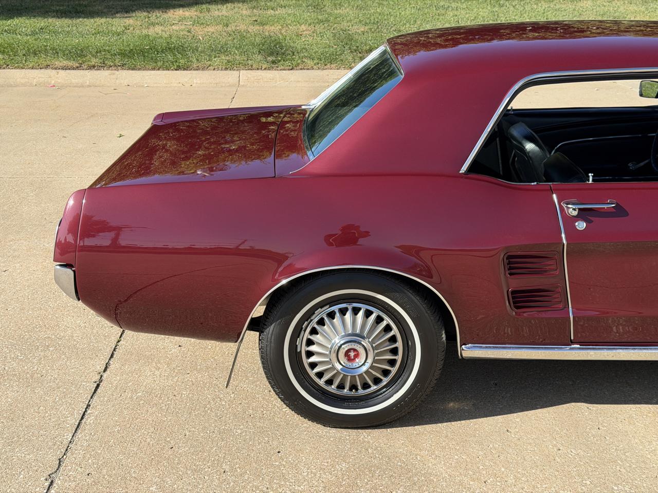 Ford Mustang 2dr Coupe 1967