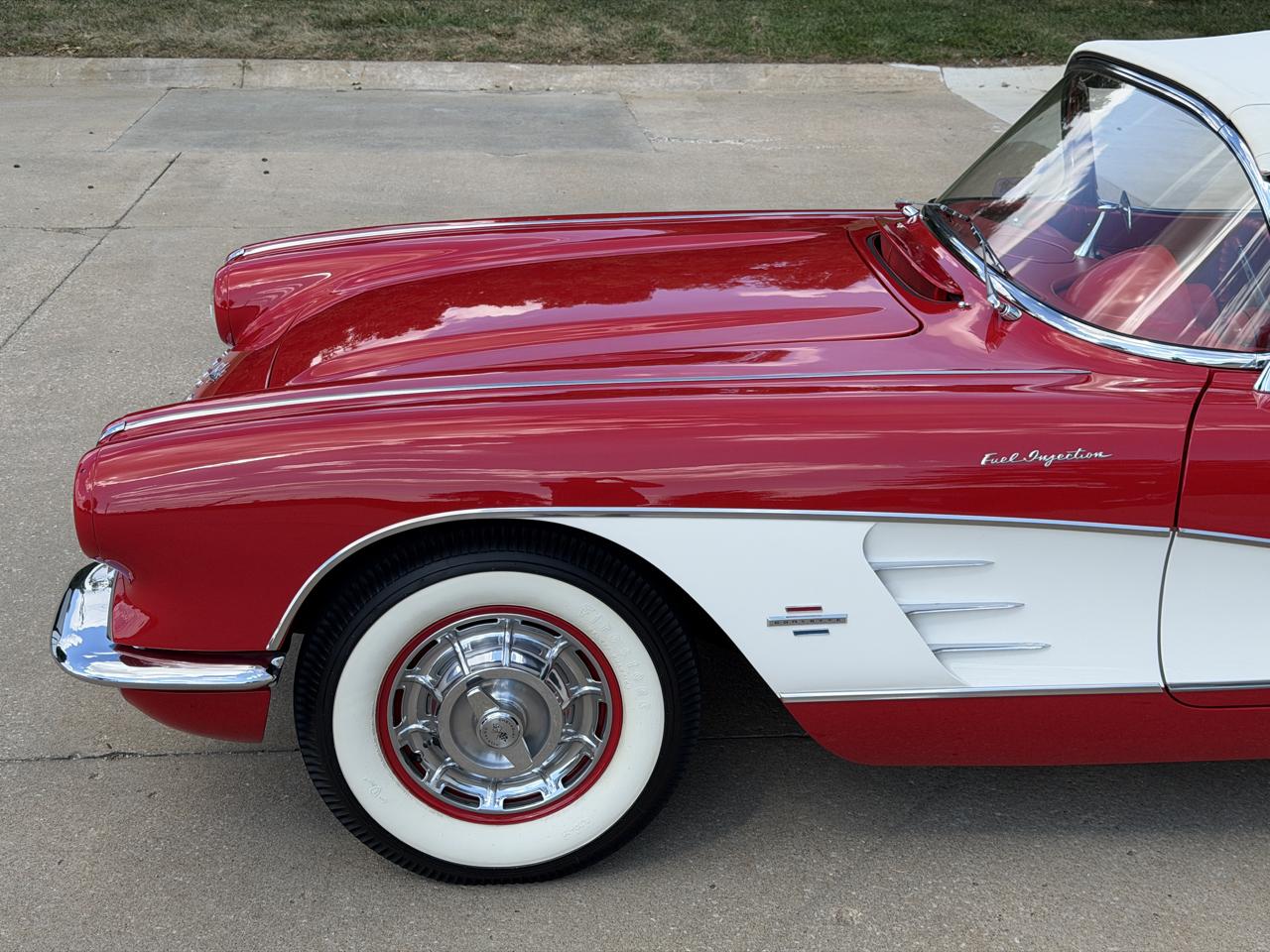 Chevrolet Corvette 2dr Convertible 1961