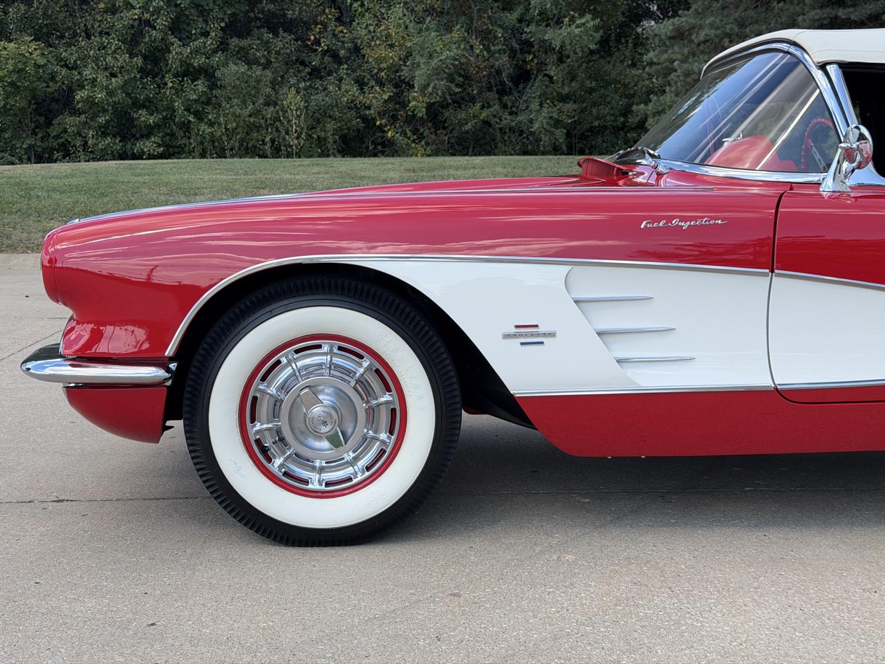 Chevrolet Corvette 2dr Convertible 1961
