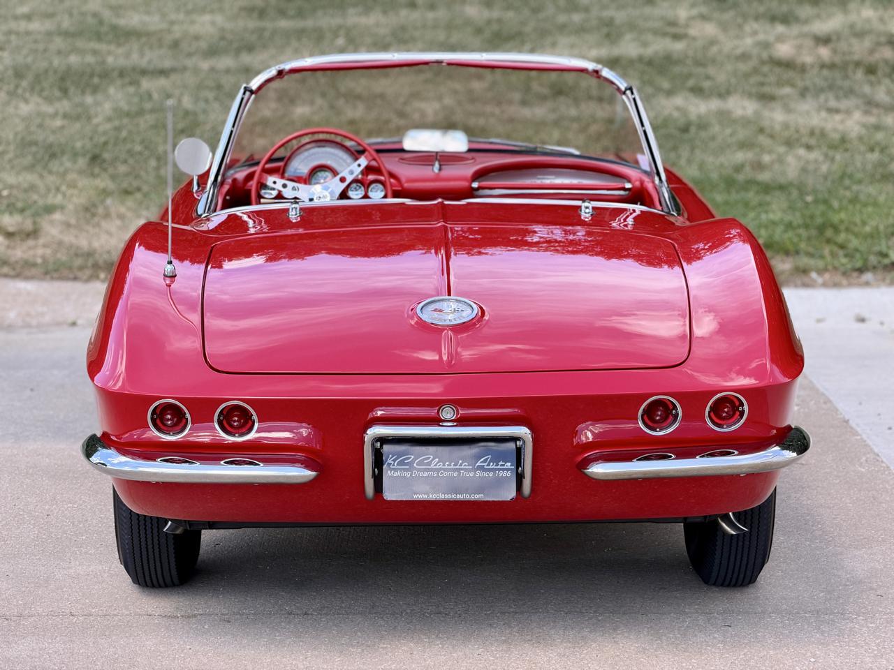 Chevrolet Corvette 2dr Convertible 1961