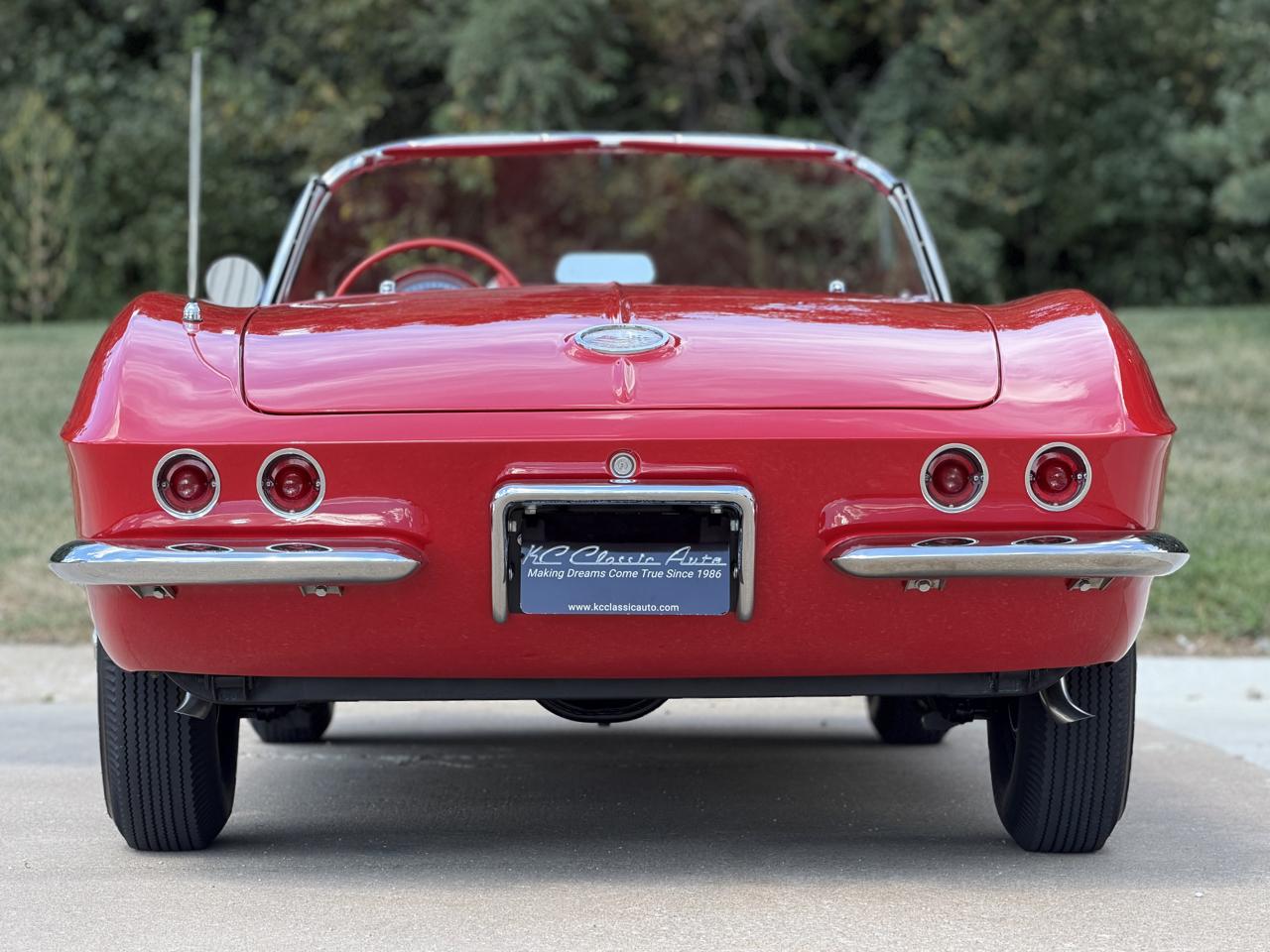 Chevrolet Corvette 2dr Convertible 1961
