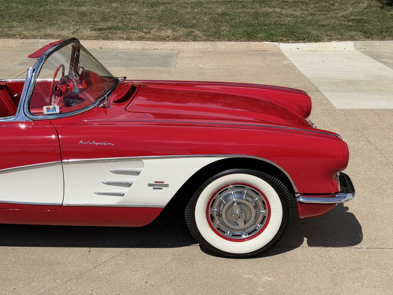 Chevrolet Corvette 2dr Convertible 1961