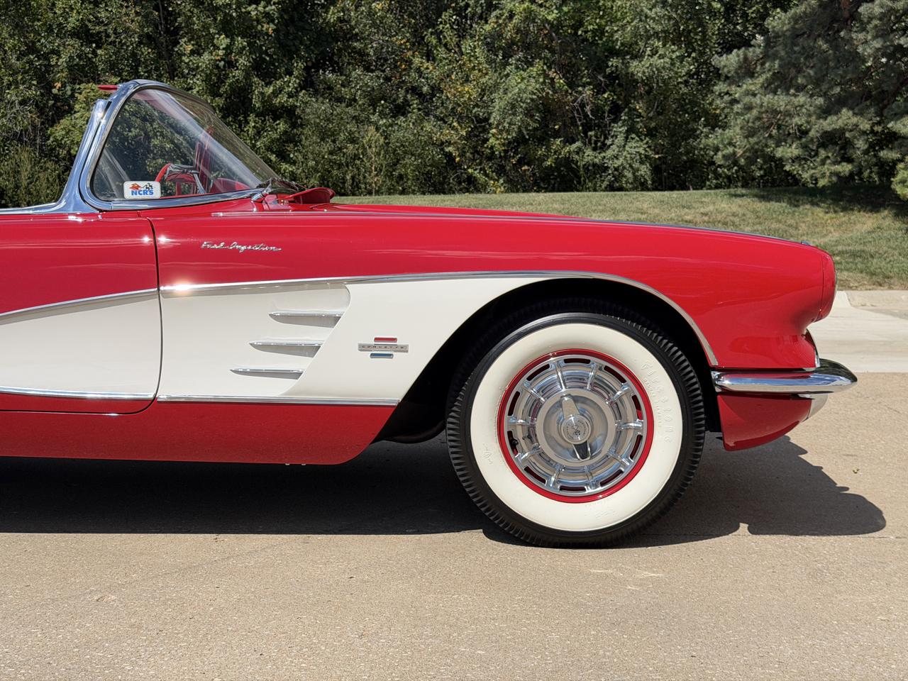 Chevrolet Corvette 2dr Convertible 1961