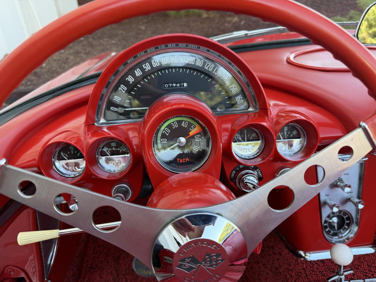Chevrolet Corvette 2dr Convertible 1961