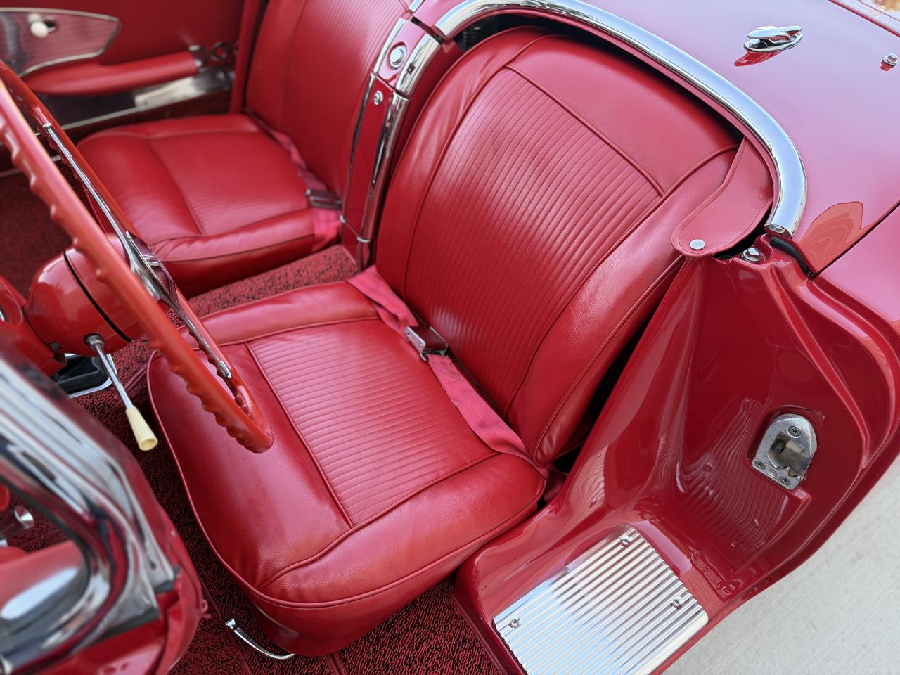 Chevrolet Corvette 2dr Convertible 1961