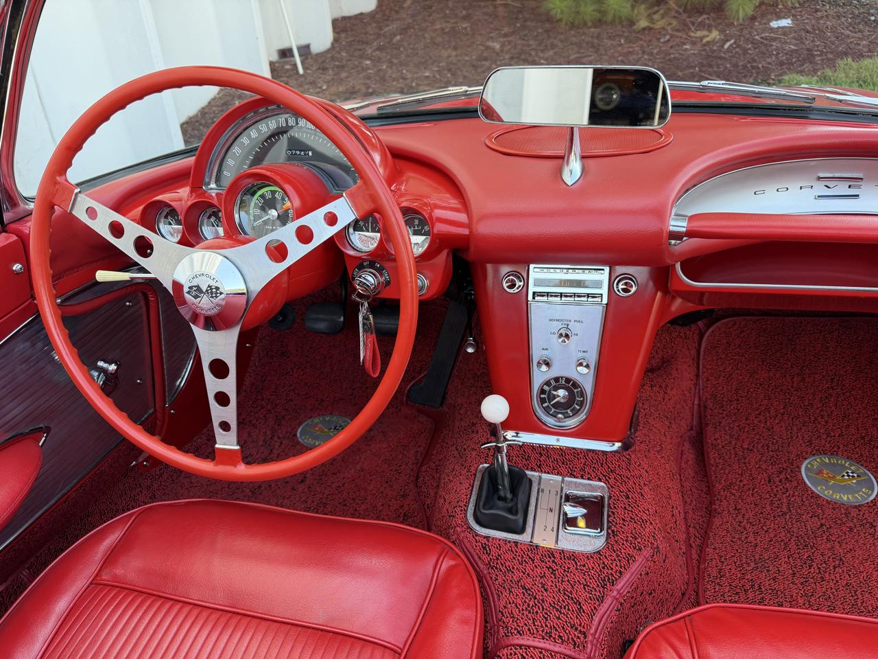 Chevrolet Corvette 2dr Convertible 1961
