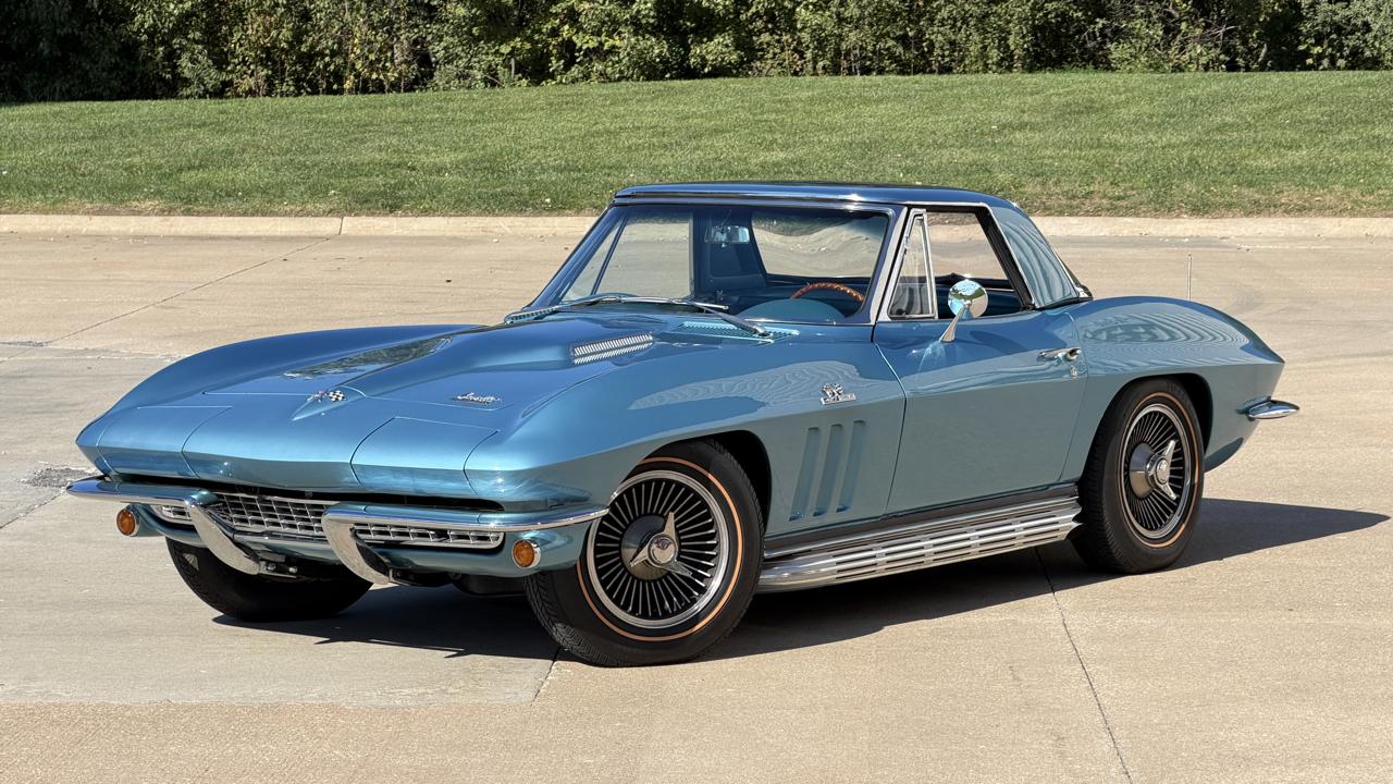 Chevrolet Corvette  1966
