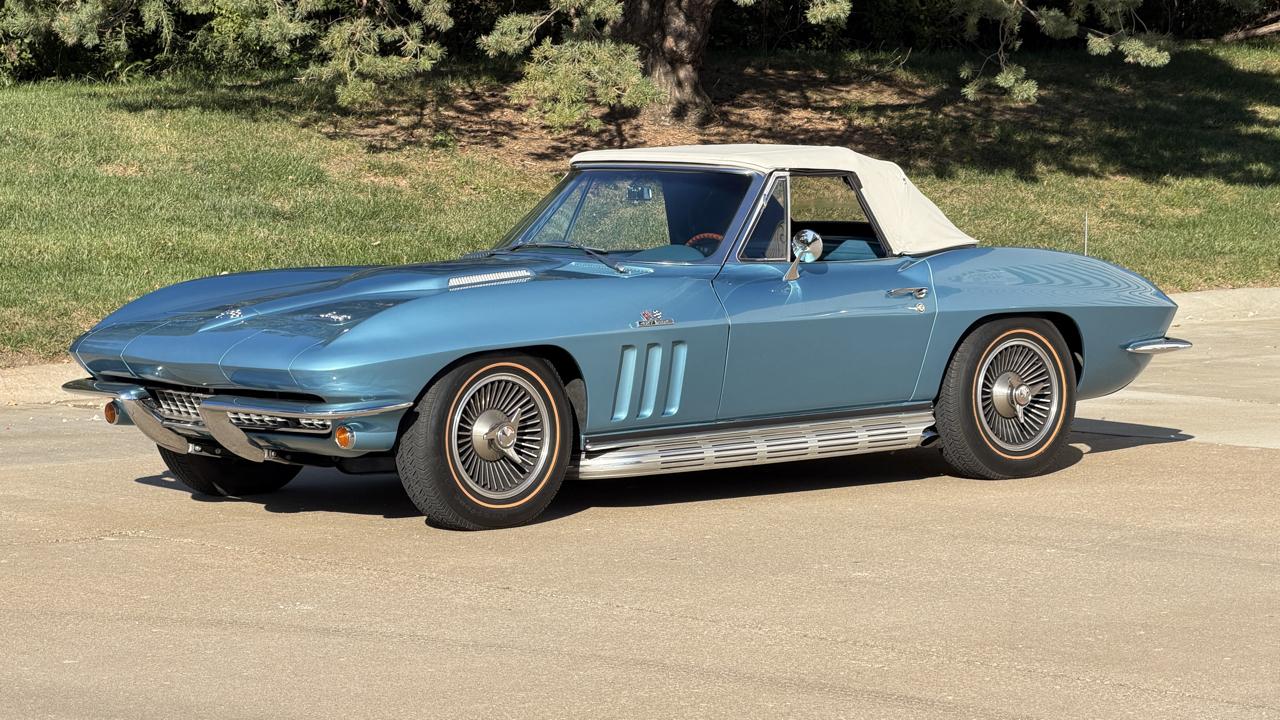 Chevrolet Corvette  1966