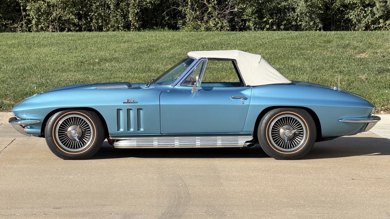 Chevrolet Corvette  1966