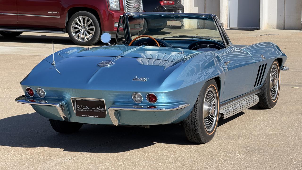 Chevrolet Corvette  1966