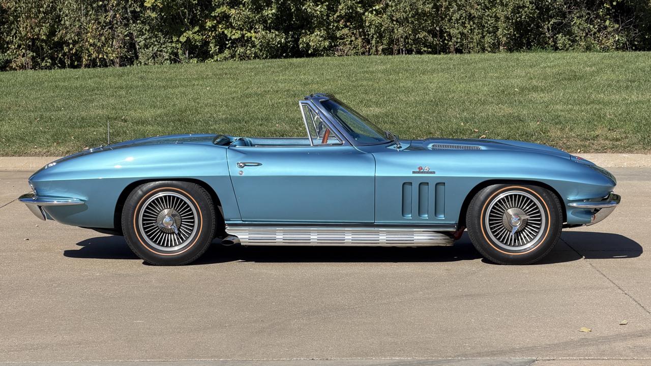 Chevrolet Corvette  1966
